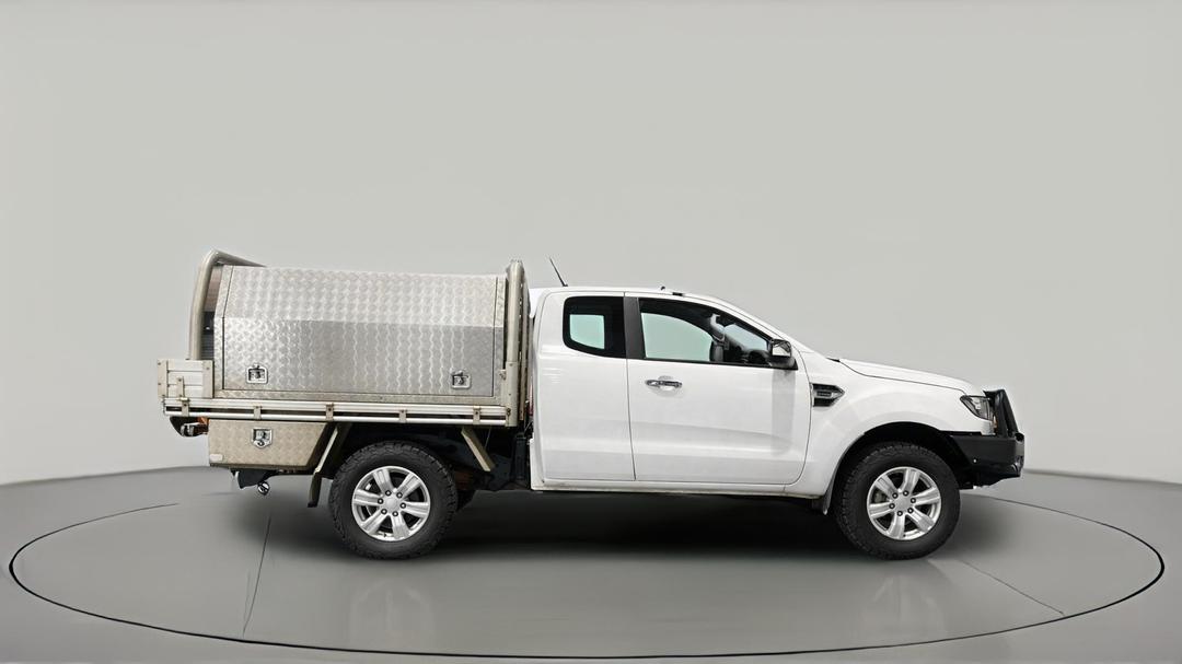 2018 Ford Ranger Xlt 2.0 (4x4), Automatic, 93345 km, Right Side View