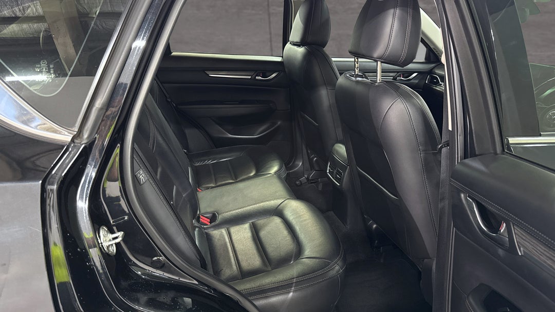 2019 Mazda CX-5 Gt (4x4), Automatic, 139638 km, Right Side Rear Door Cabin View