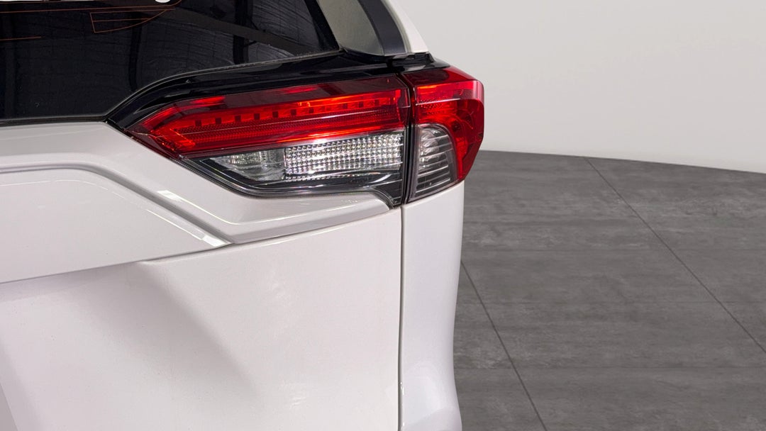 Badge (Boot Right Side)