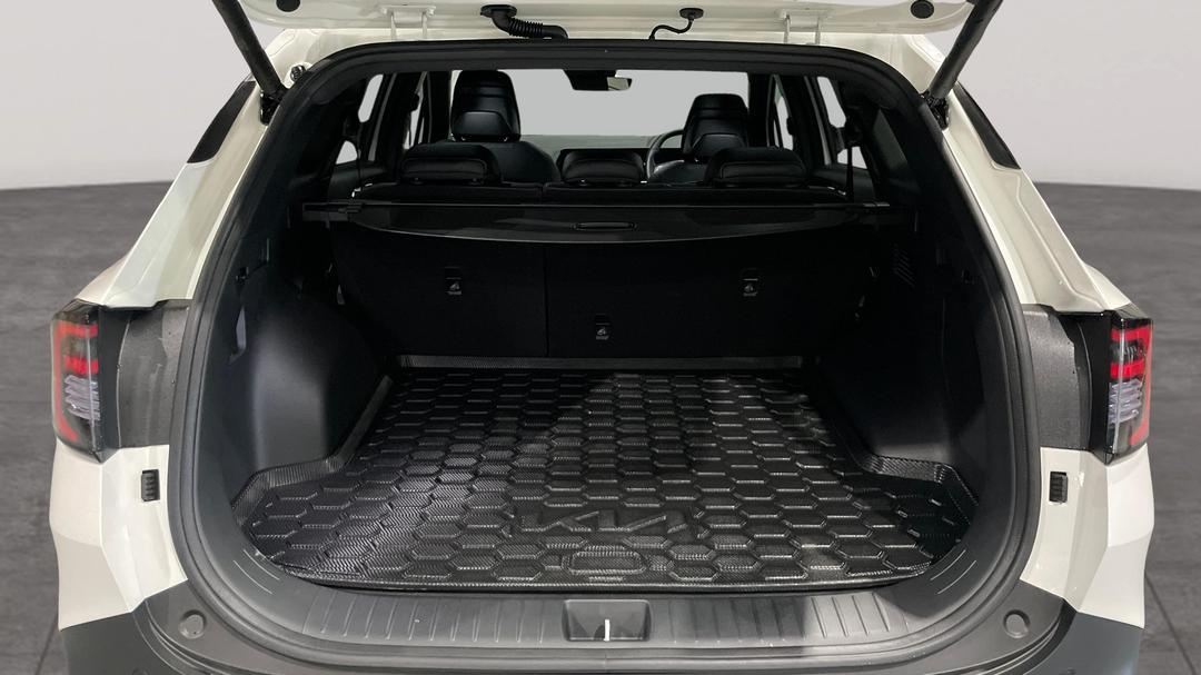 2025 Kia Sportage Gt-line Hev (AWD), Automatic, 3036 km, Boot Inside View