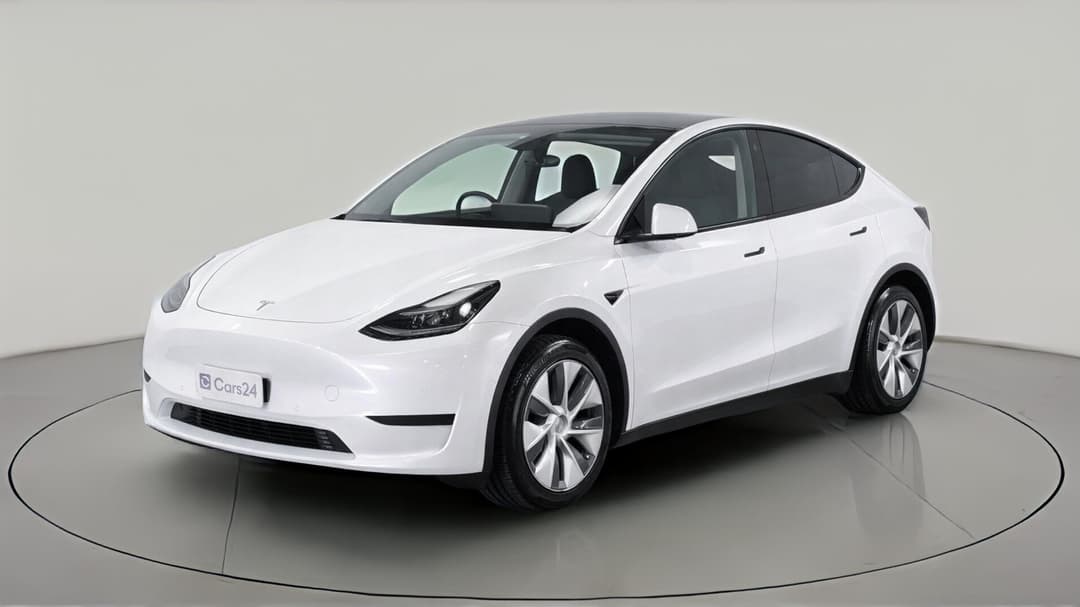 2022 Tesla Model Y Rear-wheel Drive, Automatic, 51099 km, Left Front Diagonal (45- Degree) View
