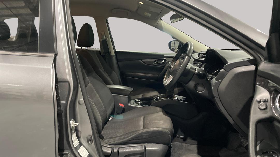 2018 Nissan X-trail St (4WD), Automatic, 68769 km, Right Side Front Door Cabin View
