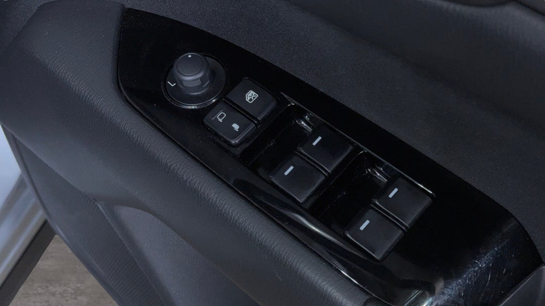2023 Mazda CX-5 G20 Maxx (fwd), Automatic, 32324 km, Drivers Side Door Panel Controls