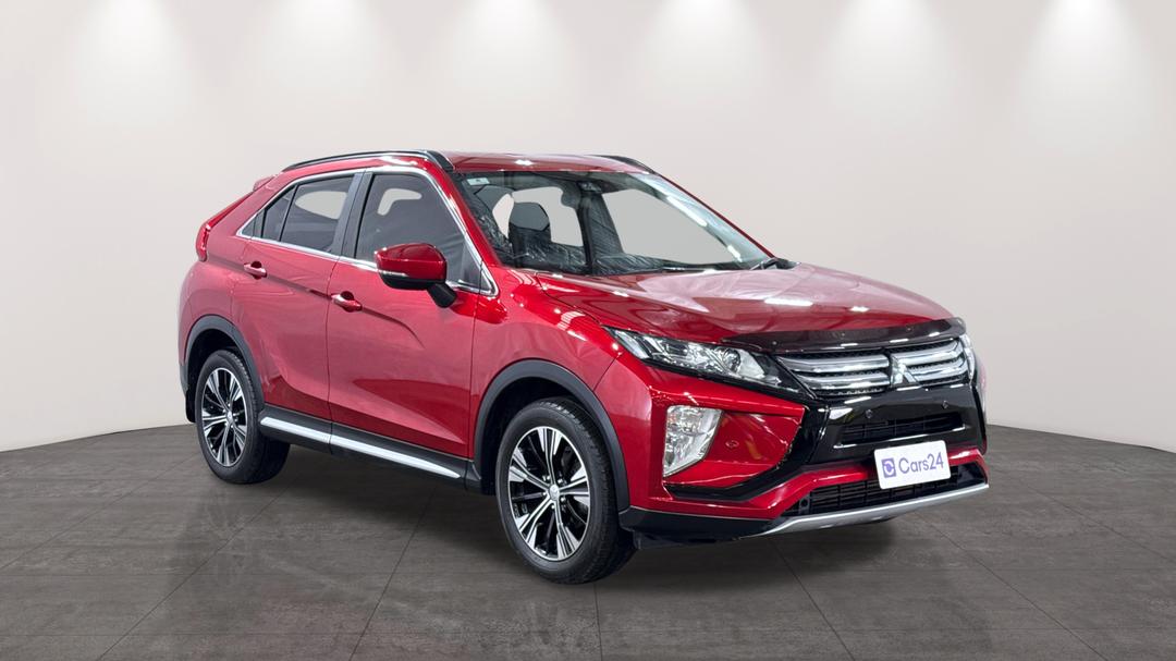 2018 Mitsubishi Eclipse Cross Ls (2WD), Automatic, 131682 km, Right Front Diagonal (45- Degree) View