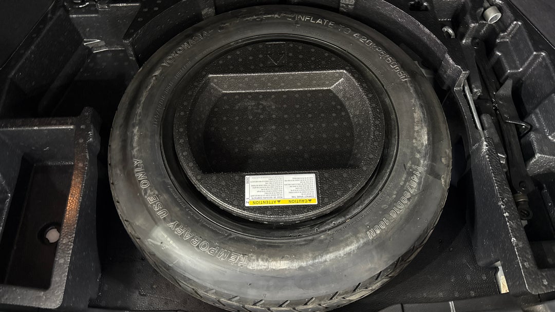 2017 Toyota C-HR Koba (AWD), Automatic, 107892 km, Spare Wheel