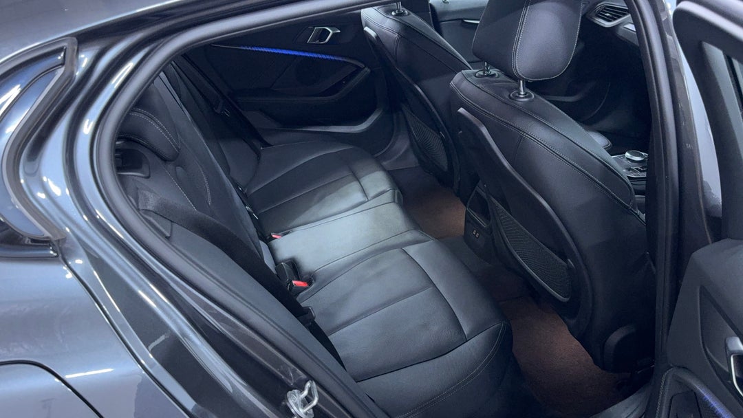 2020 BMW 1 18i M Sport, Automatic, 33346 km, Right Side Rear Door Cabin View