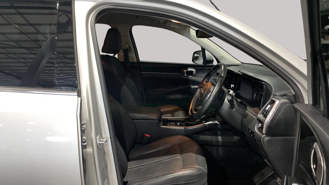 2023 Kia Sorento Sport+ 7 Seat, Automatic, 47633 km, Right Side Front Door Cabin View