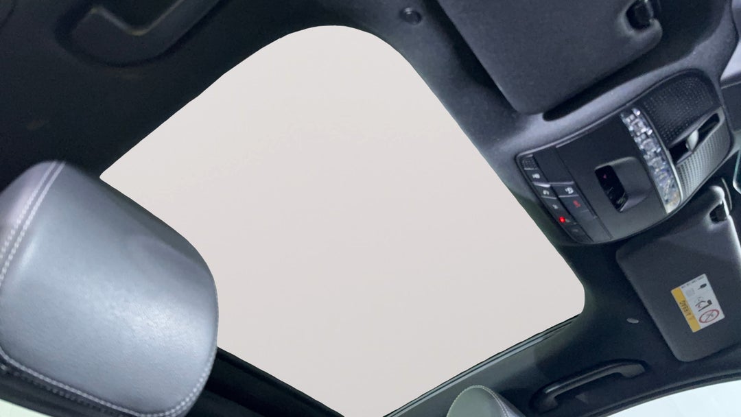 Interior Sunroof/Moonroof