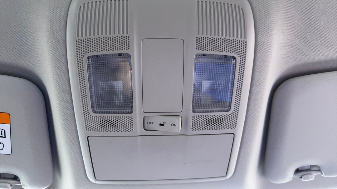 On-Roof Controls/Sunglass holder