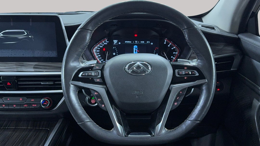 2021 LDV D90 Executive (4WD) D20, Automatic, 87549 km, Steering Wheel Close-up