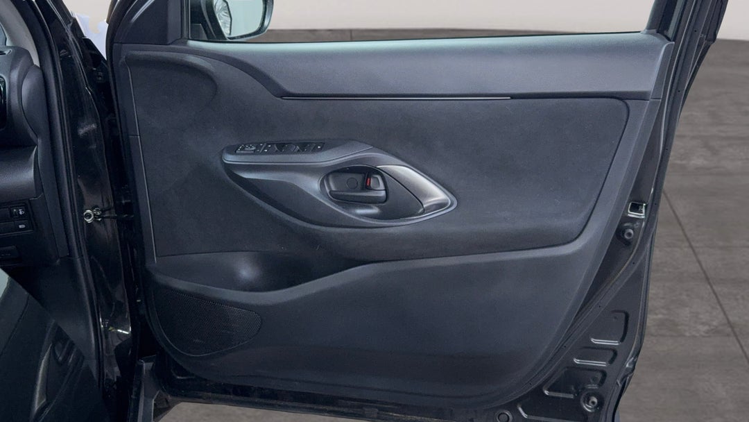 2024 Toyota Yaris Cross Gx Hybrid, Automatic, 47468 km, Speaker View