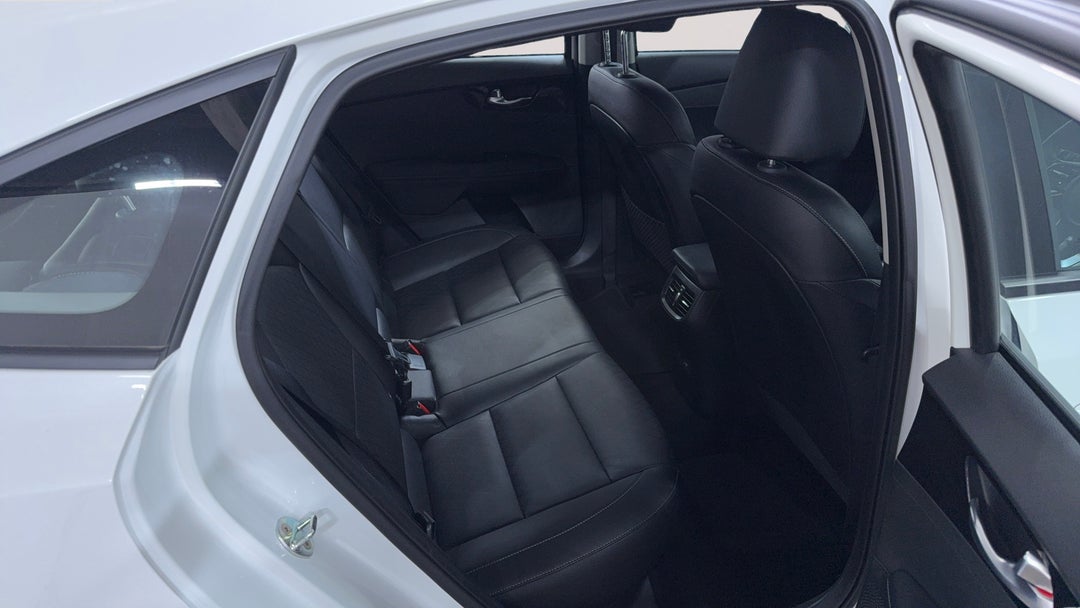 2022 Kia Cerato Sport+, Automatic, 22866 km, Right Side Rear Door Cabin View