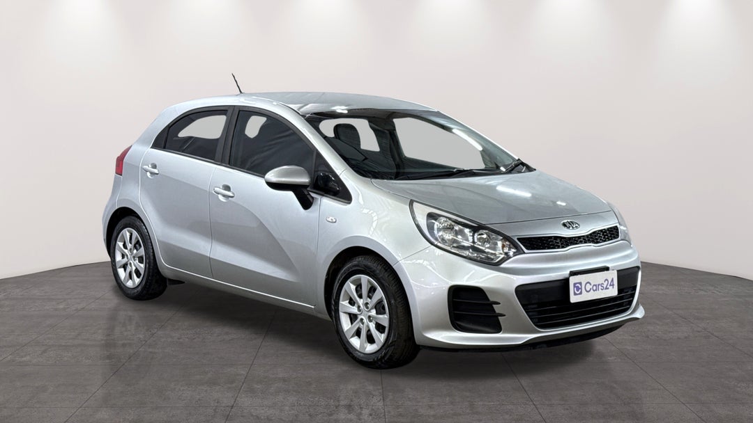 2016 Kia Rio S, Automatic, 130106 km, Right Front Diagonal (45- Degree) View