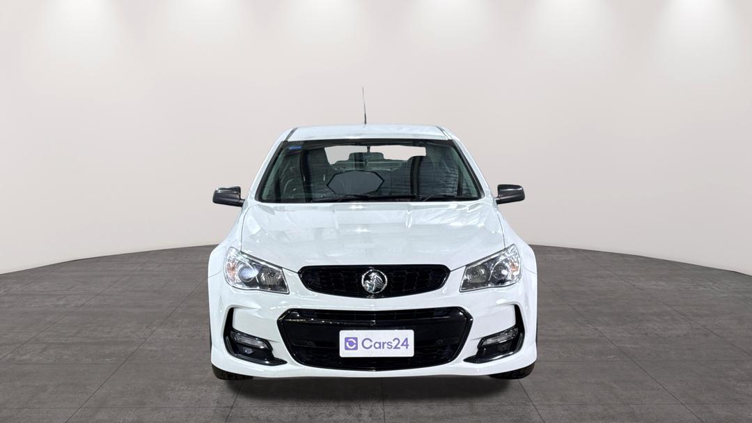 2016 Holden Commodore Sv6 Black Edition, Automatic, 160878 km, Front View