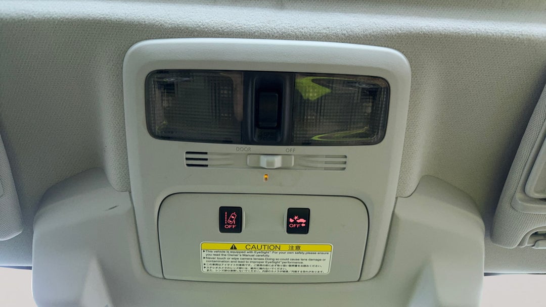 On-Roof Controls/Sunglass holder