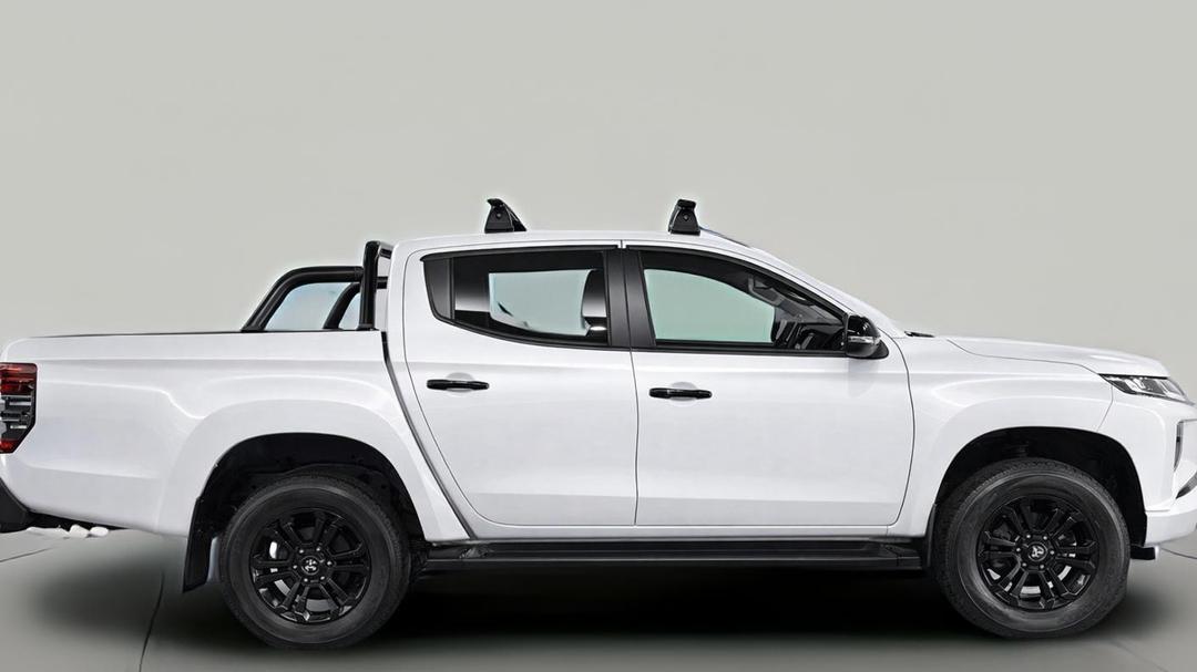 2022 Mitsubishi Triton Gsr (4x4), Automatic, 58439 km, Right Side View