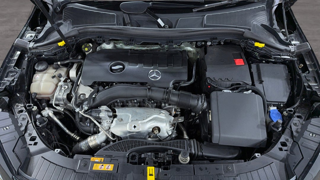 Open Bonnet (Engine)