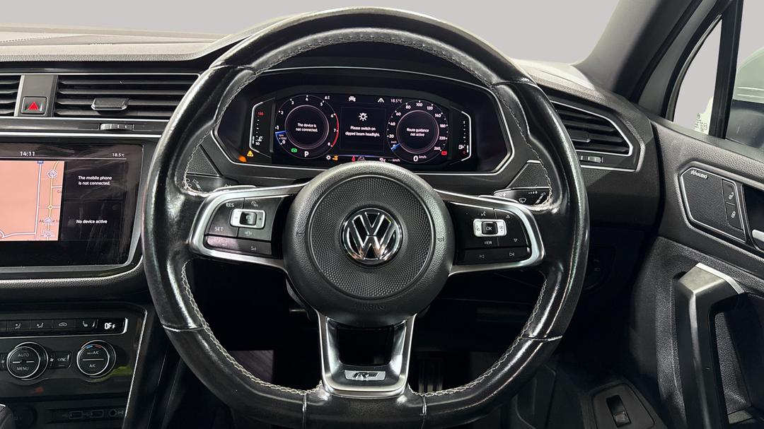 2020 Volkswagen Tiguan 162 Tsi Highline, Automatic, 53180 km, Steering Wheel Close-up