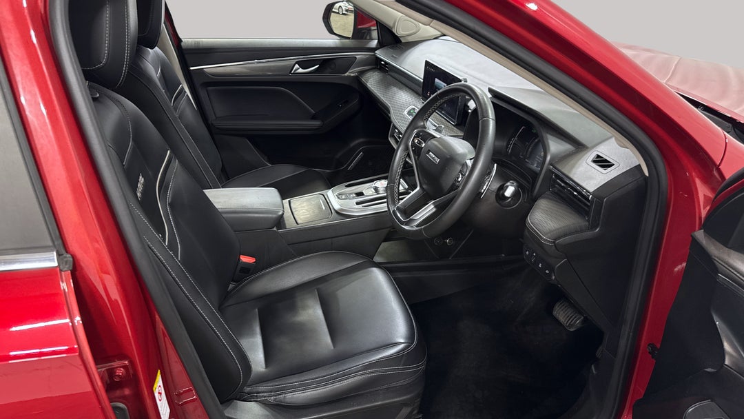 2021 GWM Haval Jolion Lux, Automatic, 66211 km, Right Side Front Door Cabin View