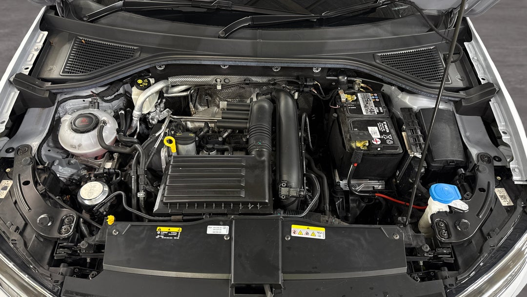 2021 Volkswagen T-roc 110tsi Style, Automatic, 57065 km, Open Bonnet (Engine)