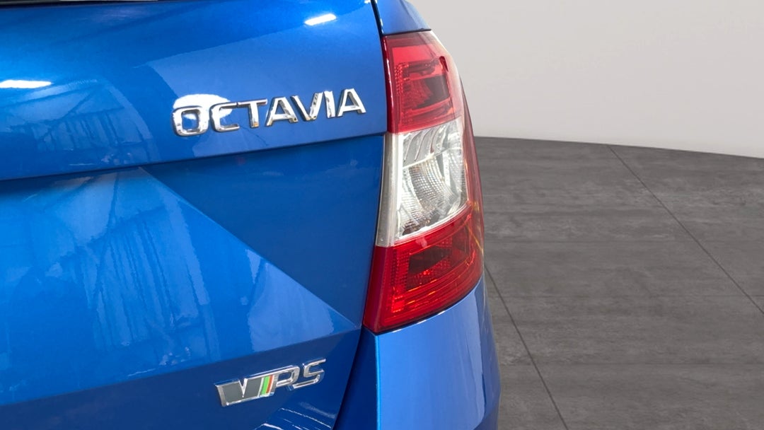 Badge (Boot Right Side)