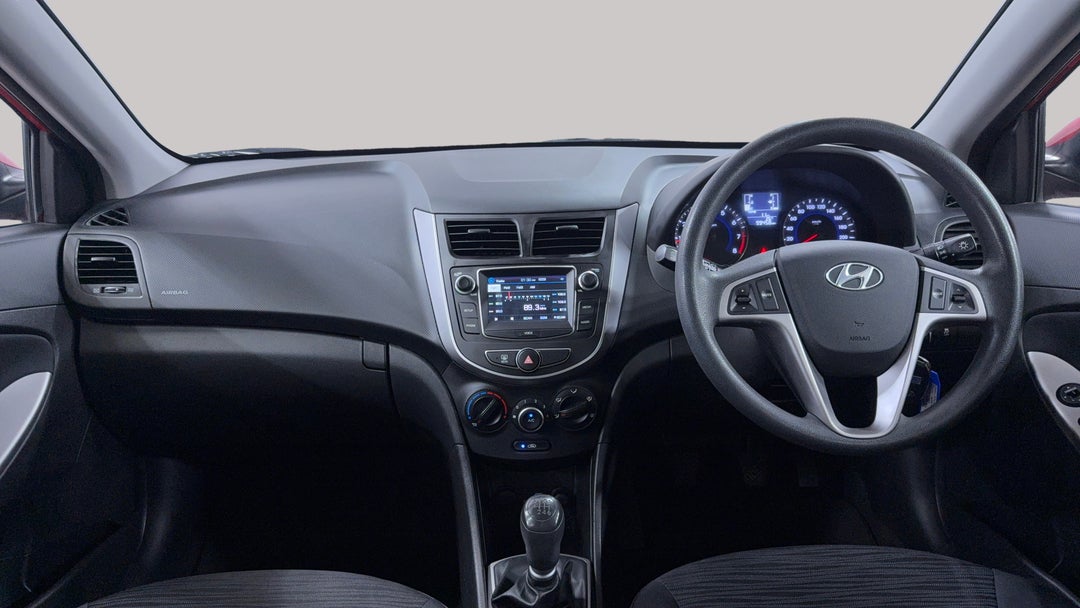 2016 Hyundai Accent Active, Manual, 99458 km, Dashboard View