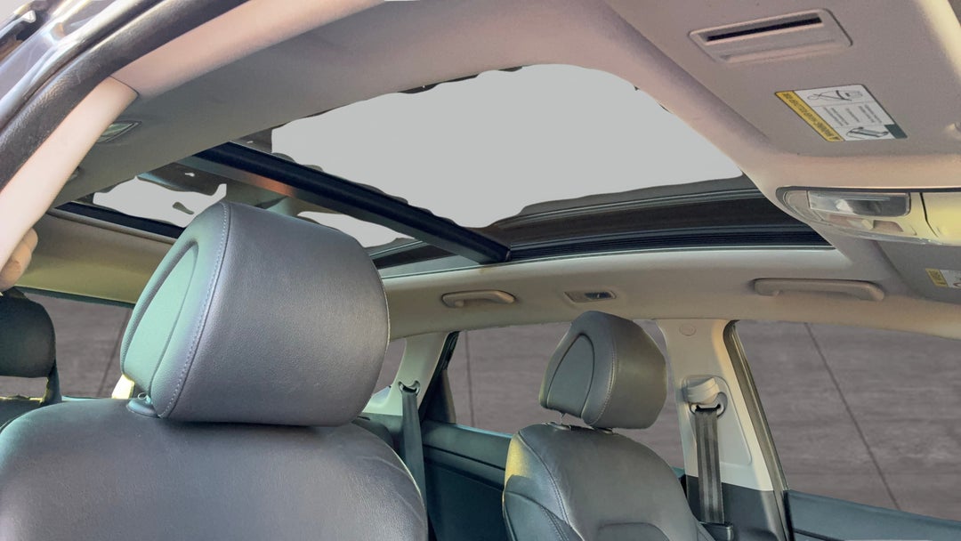 Interior Sunroof/Moonroof