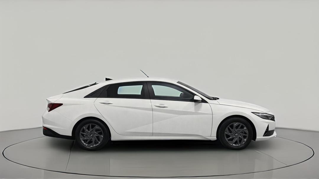 2024 Hyundai i30 Hev 1.6p Dct, Automatic, 11921 km, Right Side View