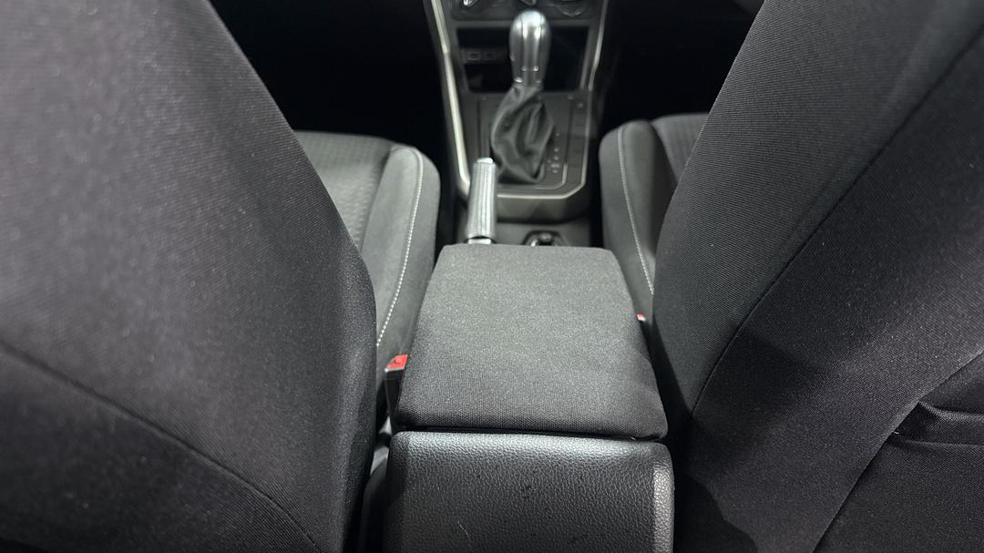 2019 Volkswagen Polo 85tsi Comfortline, Automatic, 23137 km, Center Console