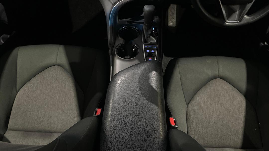 2023 Toyota Camry Ascent Hybrid, Automatic, 45734 km, Center Console