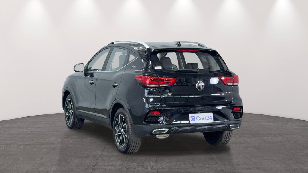 Left Back Diagonal (45- Degree) View