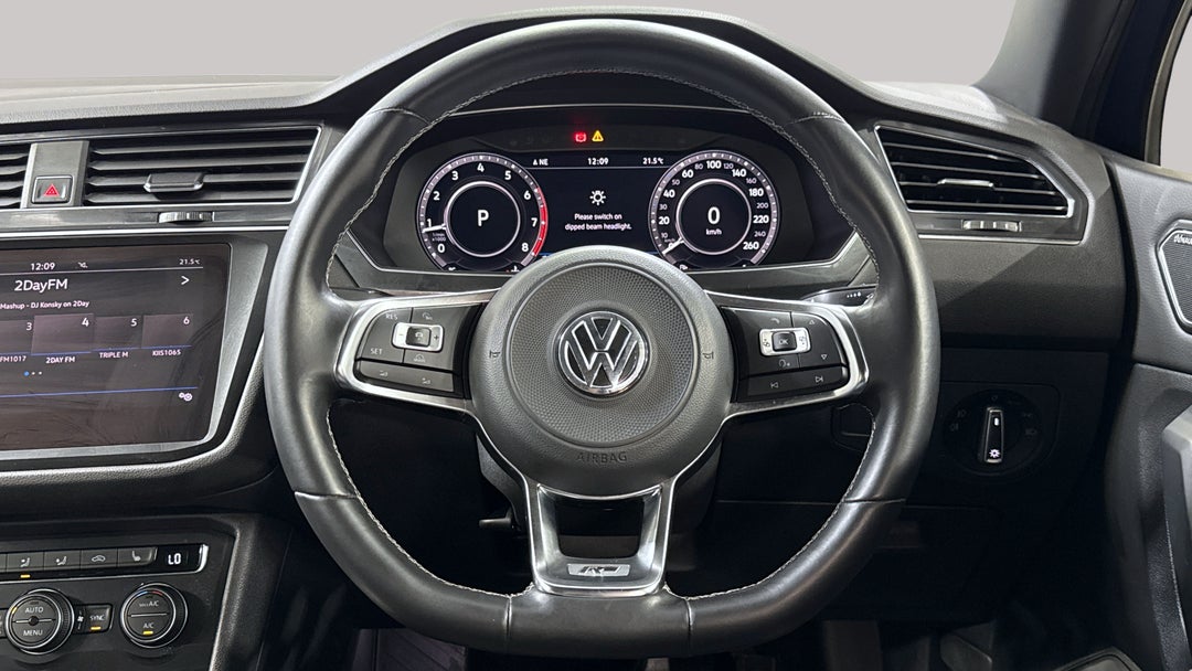 2018 Volkswagen Tiguan Allspace 162 Tsi Highline, Automatic, 82568 km, Steering Wheel Close-up