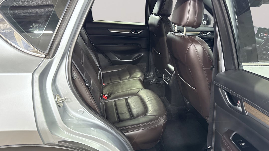 2019 Mazda CX-5 Akera (4x4), Automatic, 109222 km, Right Side Rear Door Cabin View