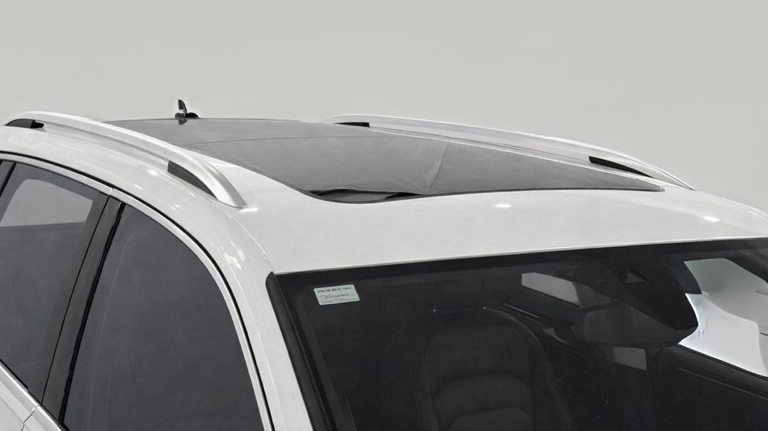 2020 Volkswagen Tiguan 162 Tsi Highline, Automatic, 53180 km, Roof/Sunroof View