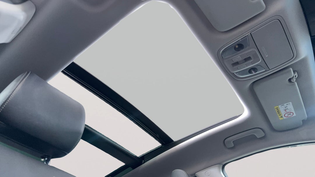 Interior Sunroof/Moonroof