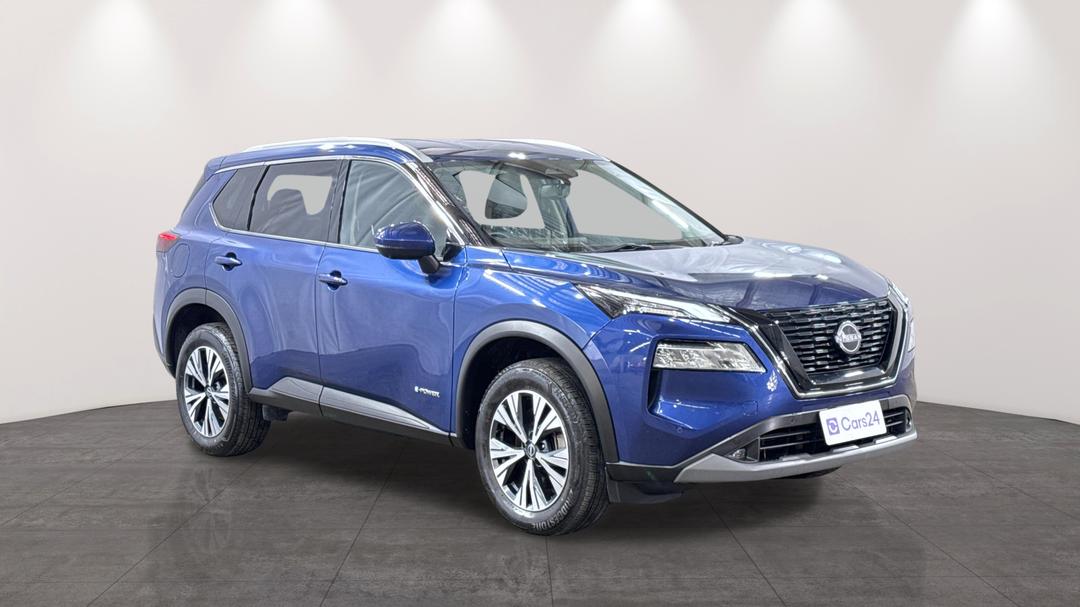2023 Nissan X-trail St-l (4WD) E-power (hybrid), Automatic, 11977 km, Right Front Diagonal (45- Degree) View
