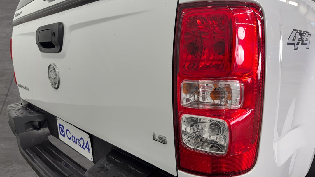 Badge (Boot Right Side)