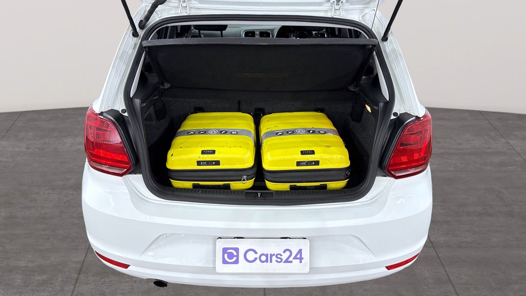 2016 Volkswagen Polo 81 Tsi Comfortline, Automatic, 68611 km, Boot Inside View with Luggage