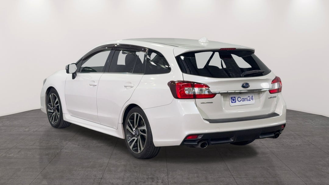 Left Back Diagonal (45- Degree) View