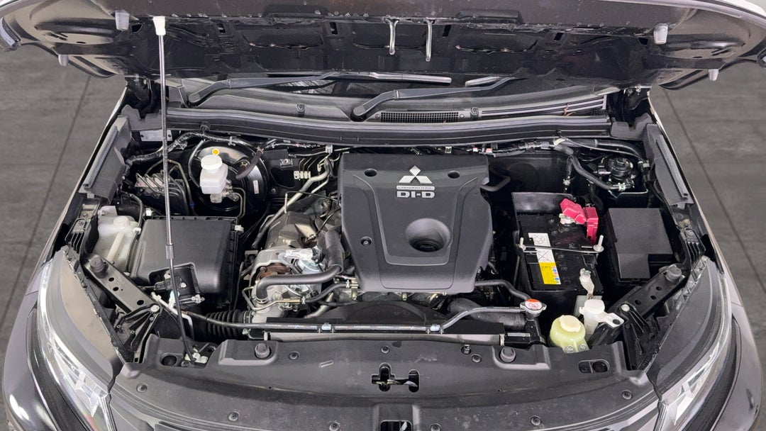 Open Bonnet (Engine)