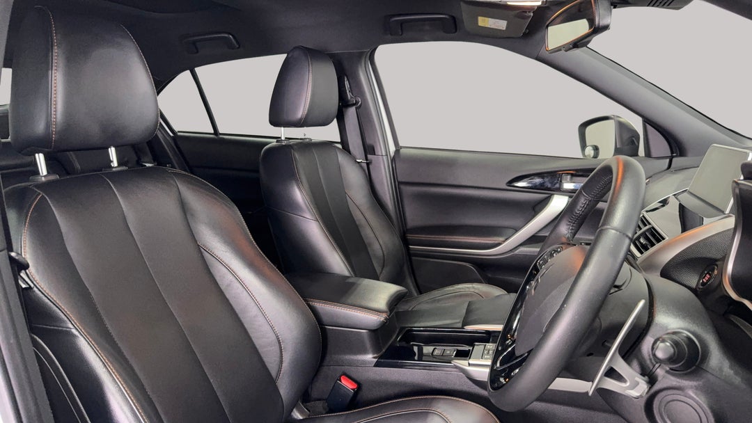 2019 Mitsubishi Eclipse Cross Exceed (2wd), Automatic, 47193 km, Right Side Front Door Cabin View