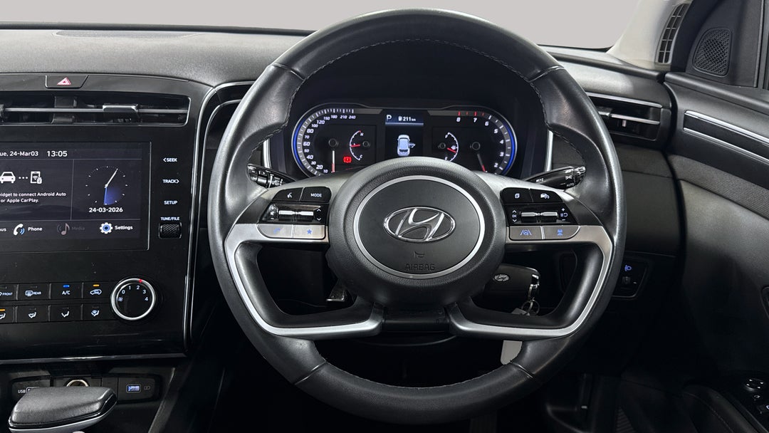 2023 Hyundai Tucson (FWD), Automatic, 38629 km, Steering Wheel Close-up