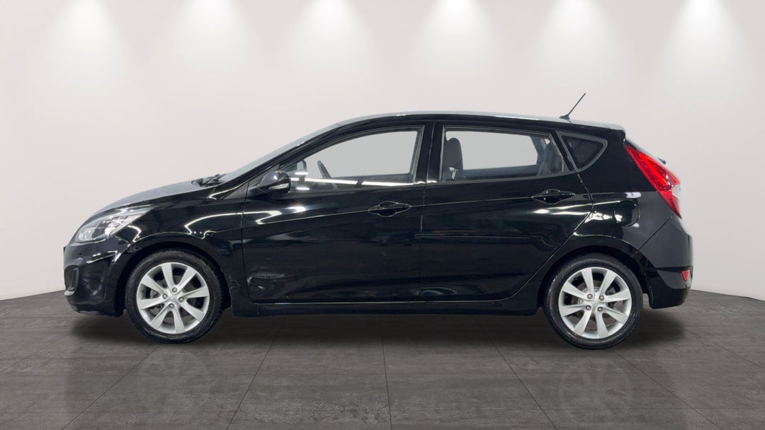 2018 Hyundai Accent Sport, Automatic, 121604 km, Left Side View