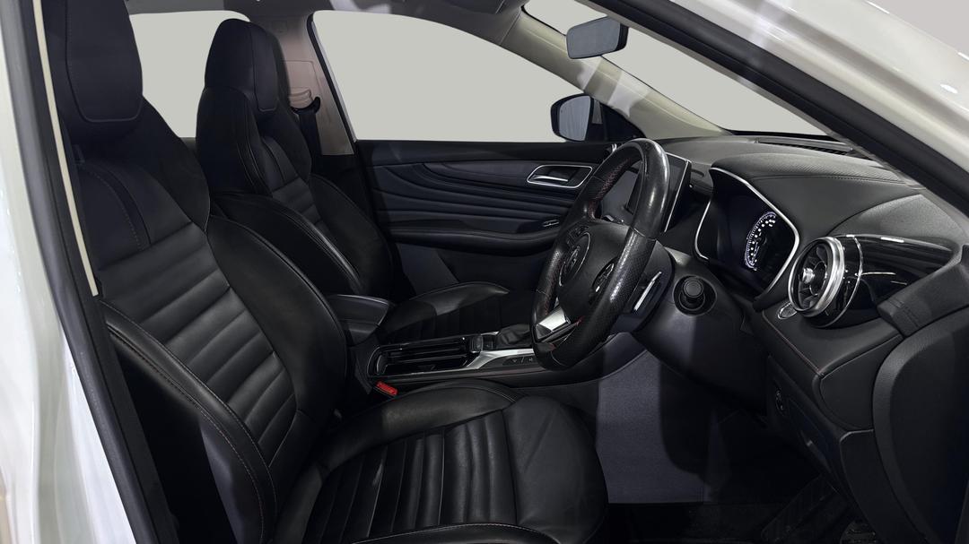 2021 MG HS Excite X, Automatic, 72630 km, Right Side Front Door Cabin View