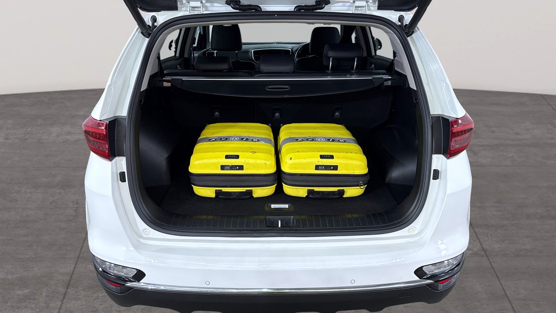 2019 Kia Sportage Sx+ (FWD), Automatic, 65343 km, Boot Inside View with Luggage