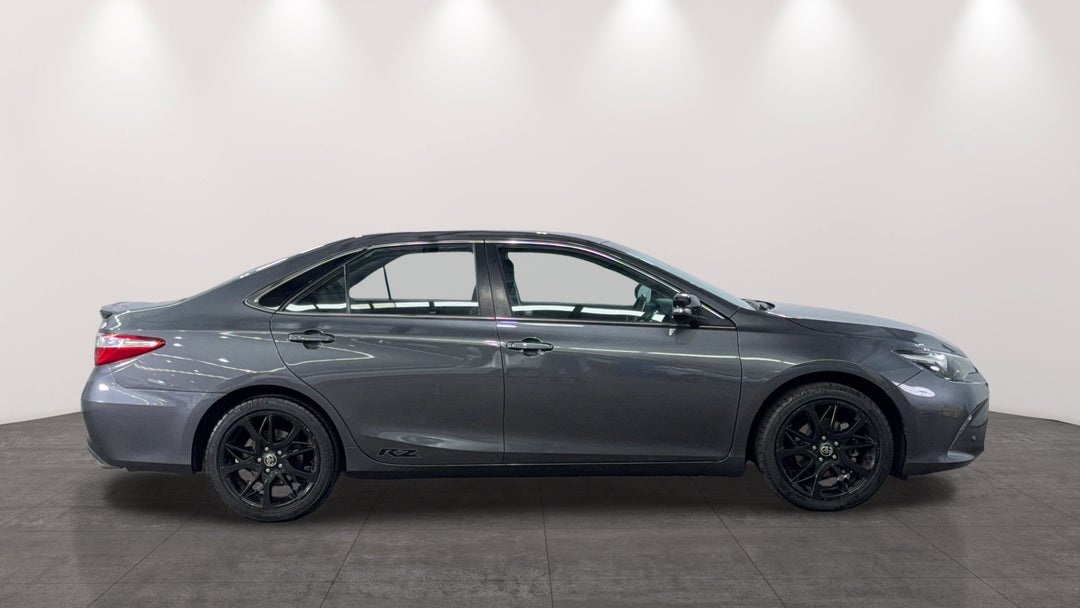 2017 Toyota Camry Rz S.e., Automatic, 47431 km, Right Side View