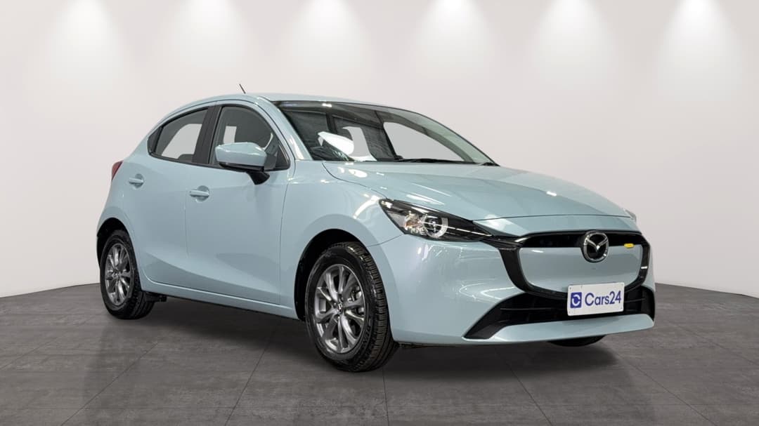 2024 Mazda 2 G15 Pure, Automatic, 18284 km, Right Front Diagonal (45- Degree) View