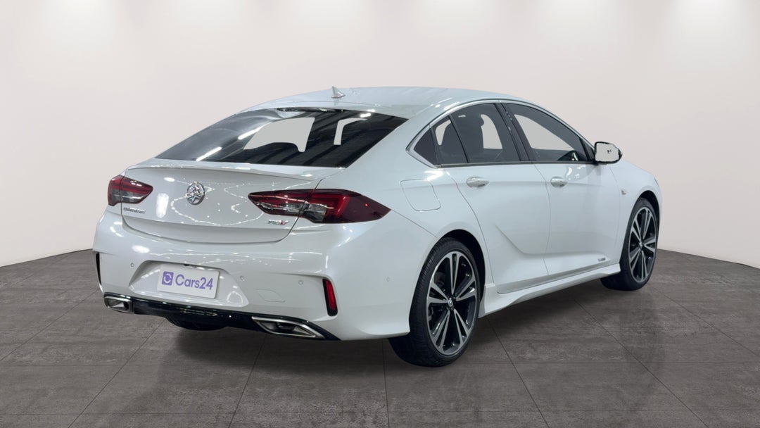 2018 Holden Commodore Rs-v, Automatic, 77855 km, Right Back Diagonal (45- Degree) View