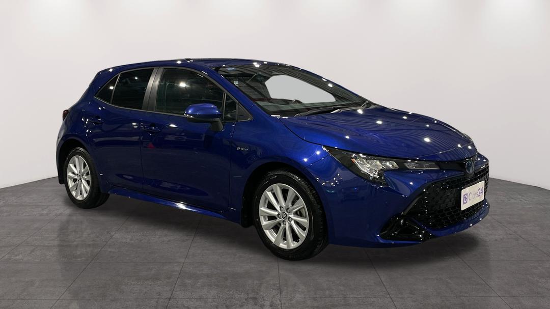 2025 Toyota Corolla Sx Hybrid, Automatic, 11254 km, Right Front Diagonal (45- Degree) View