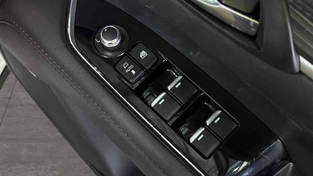 2022 Mazda CX-8 Gt (FWD), Automatic, 32919 km, Drivers Side Door Panel Controls